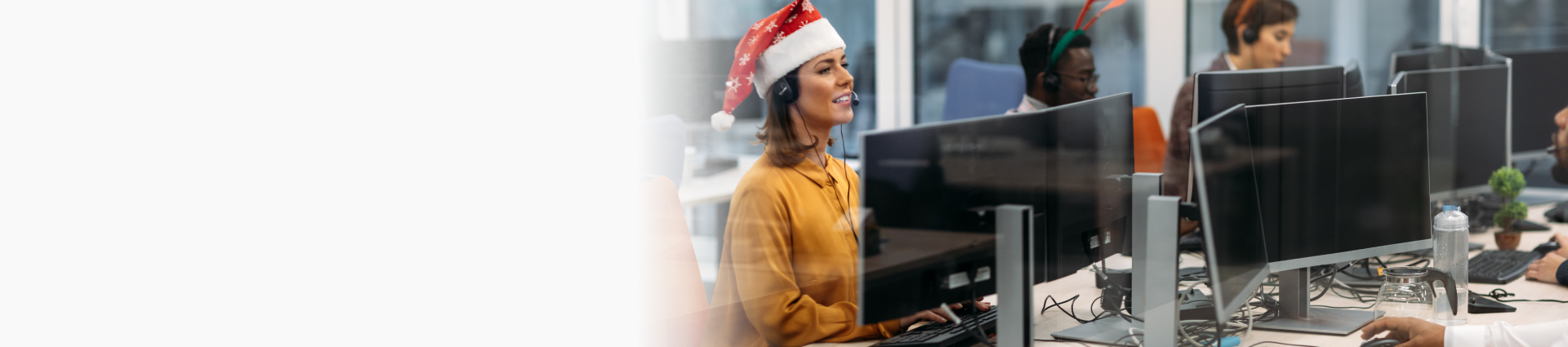 Business representative giving information on Dedicated Internet Access to a customer